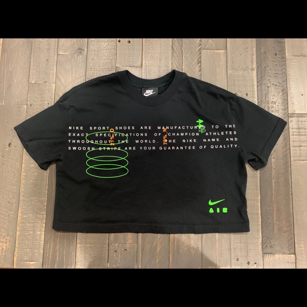 Nike Crop Top